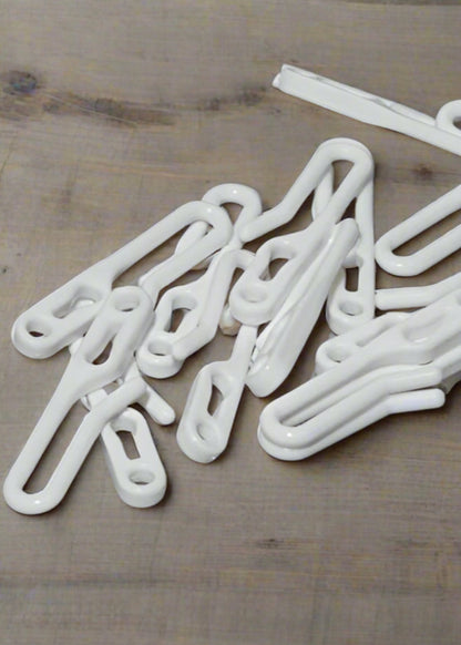 100 Apron Hooks White [BAGHOOKS]